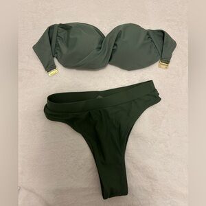 Elegant Green Women's Swimwear Set